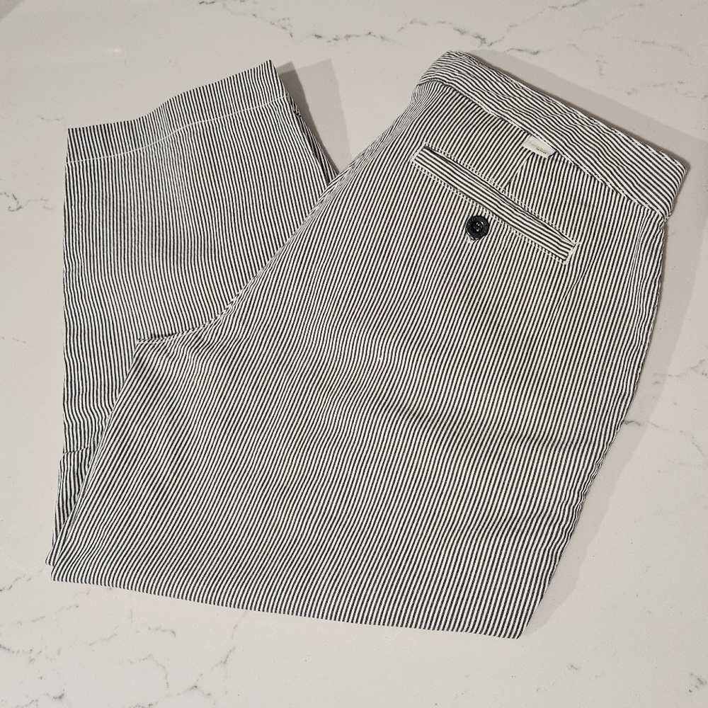 Izod XFG Golf Womens Capri/Cropped Pant Size 10 Black & White 4 Pocket